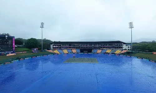 ஜிம்பாப்வே- அயர்லாந்து போட்டி மழையால் தாமதம்: போட்டி ரத்தானால் ஆஸ்திரேலியாவின் நிலை?