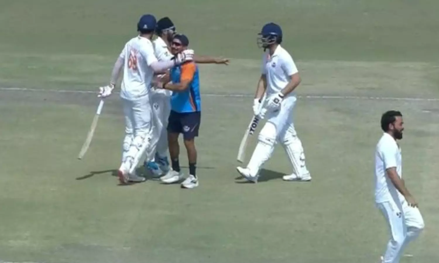 முதல்-முறையாக...-ரஞ்சி-டிராபி-தொடரில்-புதிய-சாதனை-படைத்த-ஜம்மு-காஷ்மீர்-அணி