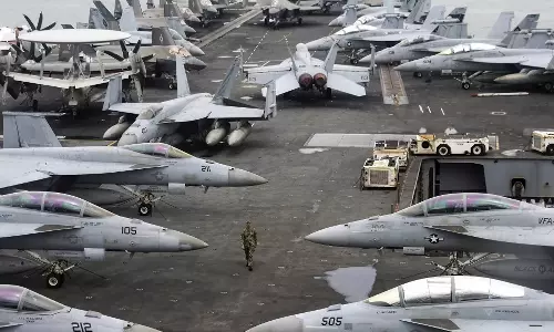 மத்திய கிழக்கு பகுதியில் 50 போர் விமானங்களை குவித்த அமெரிக்கா