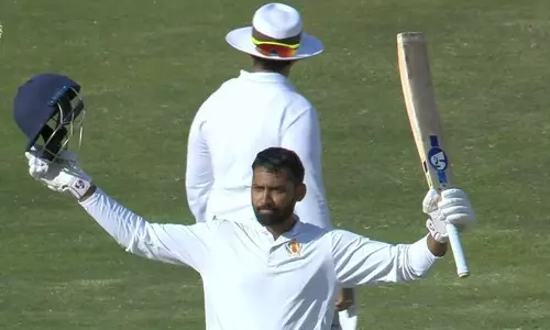 2வது இன்னிங்சிலும் ஸ்மரன் ரவிசந்திரன் சதம்: வலுவான முன்னிலை பெற்ற கர்நாடகா