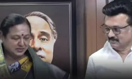 சூடுபிடிக்கும் அரசியல் களம்... தி.மு.க. கூட்டணியில் இணைந்த தே.மு.தி.க.