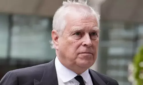 எப்ஸ்டீன் கோப்புகள்: பிரிட்டன் முன்னாள் இளவரசர் ஆண்ட்ரூ மவுண்ட்பேட்டன்-வின்ட்சர் கைது!