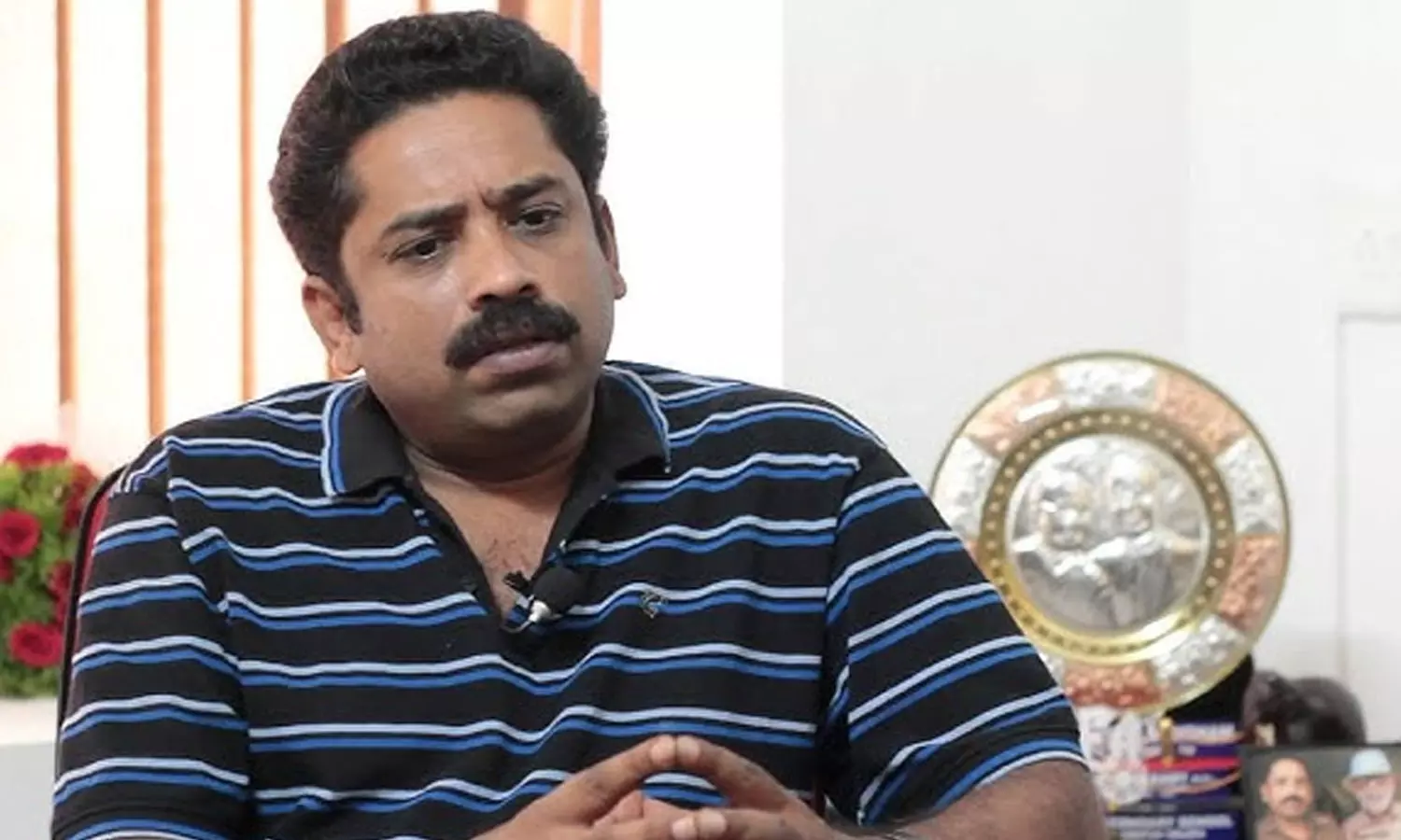 மனித-வாழ்க்கையில்-எல்லாமே-பணமாகிவிட்டது--சீனு-ராமசாமி