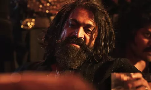 இந்த முறை யுத்தம் வேற..! வெளியானது டாக்சிக் டீசர்