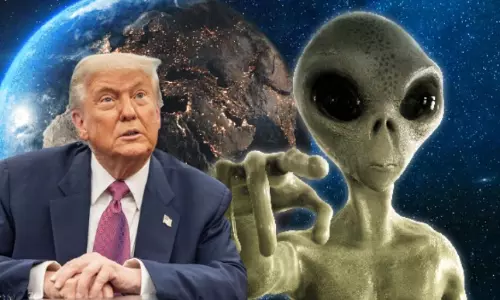 வேற்றுகிரகவாசிகள் குறித்த ரகசிய கோப்புகளை வெளியிட டிரம்ப் அதிரடி உத்தரவு - வெளிவரும் மர்மங்கள்!
