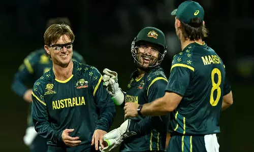 டி20 உலகக் கோப்பை: 9 விக்கெட் வித்தியாசத்தில் ஓமனை எளிதில் வீழ்த்தியது ஆஸ்திரேலியா
