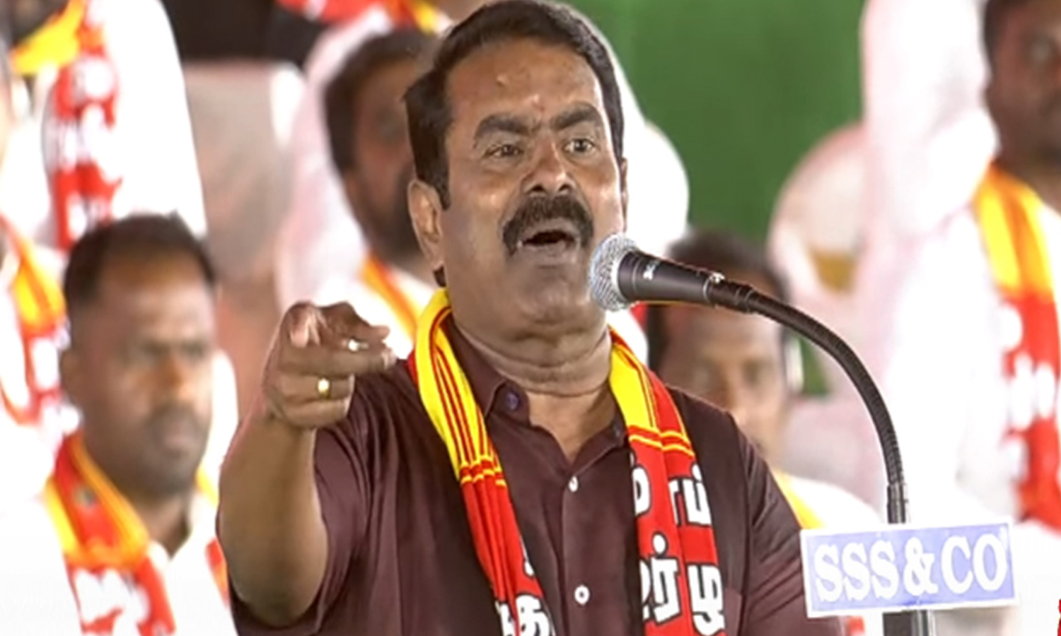 பணத்திற்காக அல்ல.. தமிழ் இனத்திற்காக தேர்தலில் நிற்கிறோம்..!- சீமான்