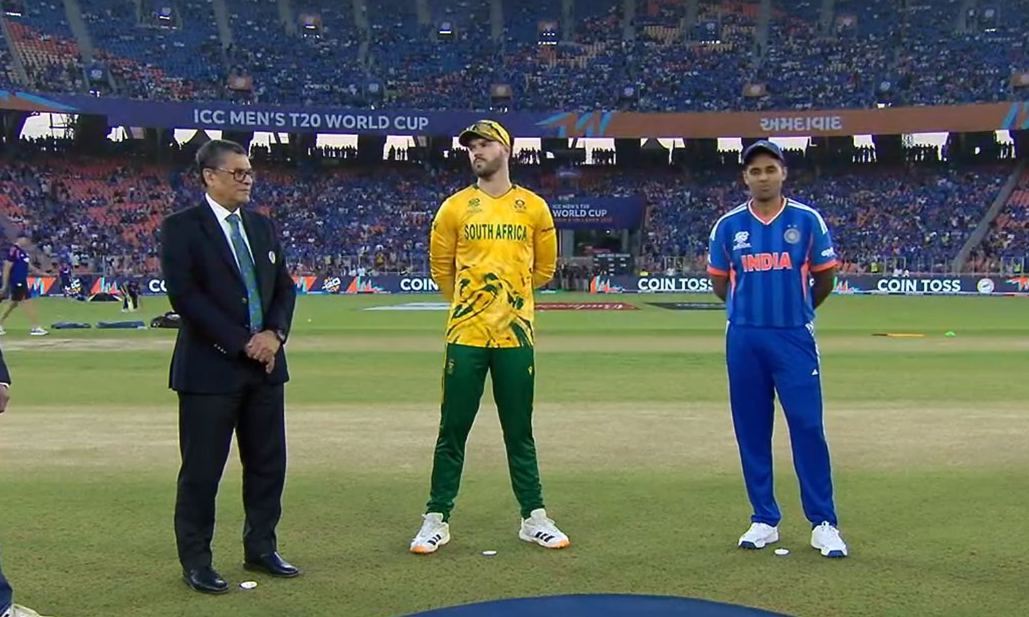 டி20 உலகக் கோப்பை 2026: சூப்பர் 8 போட்டியில் டாஸ் வென்ற தென் ஆப்பிரிக்கா பேட்டிங் தேர்வு