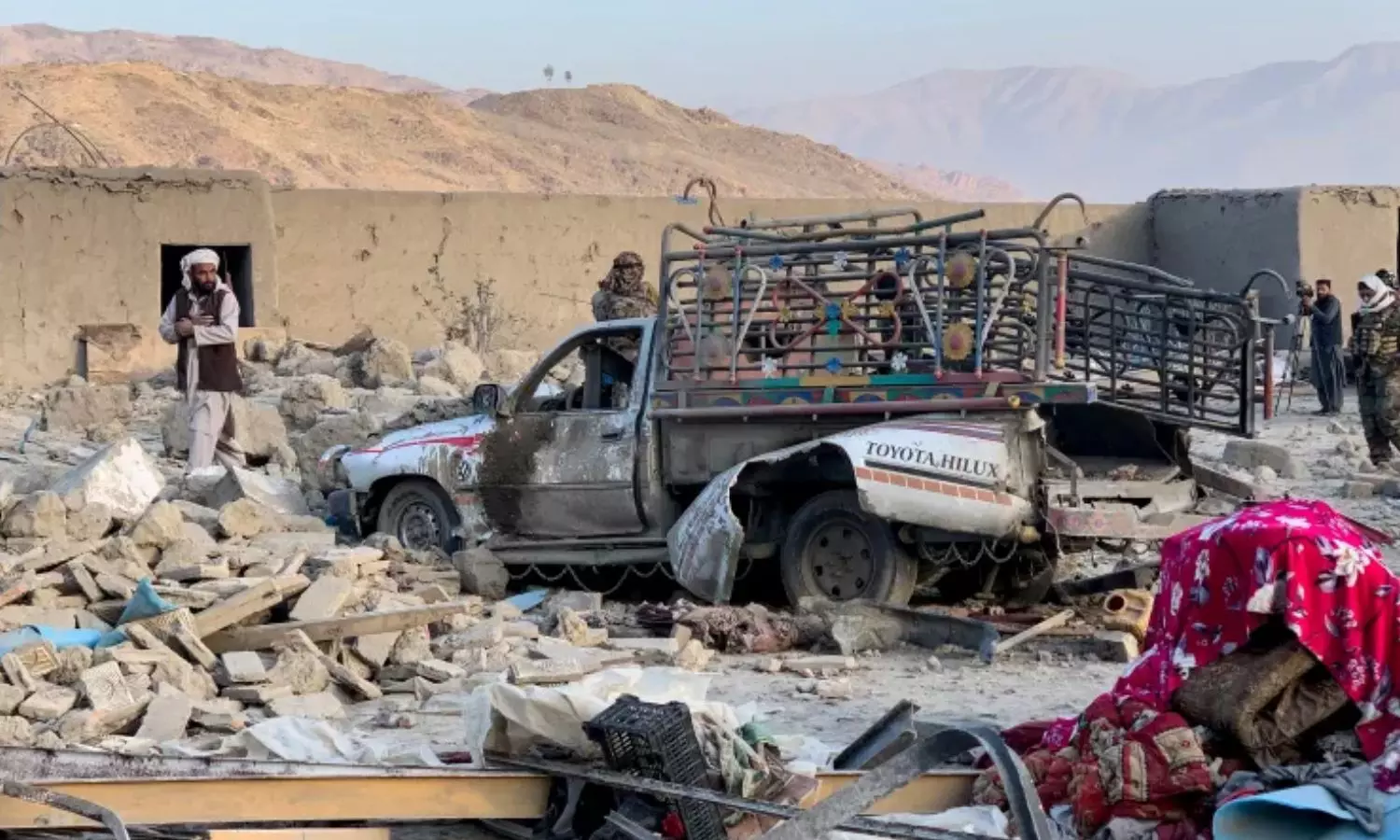 அப்பாவி மக்கள் 20 பேரை கொன்ற பாகிஸ்தானுக்கு பதிலடி கொடுப்போம் - ஆப்கானிஸ்தான் அப்பாவி மக்கள் 20 பேரை கொன்ற பாகிஸ்தானுக்கு பதிலடி கொடுப்போம் - ஆப்கானிஸ்தான்