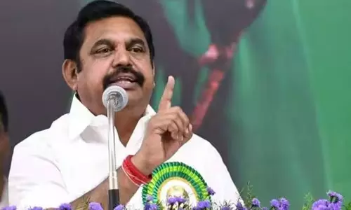 துரோகிக்கு அடையாளமாக காட்டப்படும் நபர் மு.க.ஸ்டாலின்- எடப்பாடி பழனிசாமி