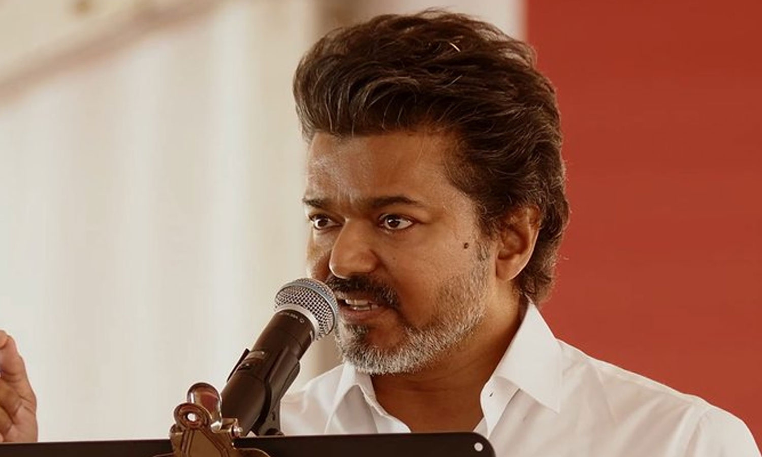 கரண்ட் பில், பேருந்து வசதி, பெண்கள்  பாதுகாப்பு... அடுக்கடுக்கான பிரச்சனைகளை எழுப்பிய விஜய்