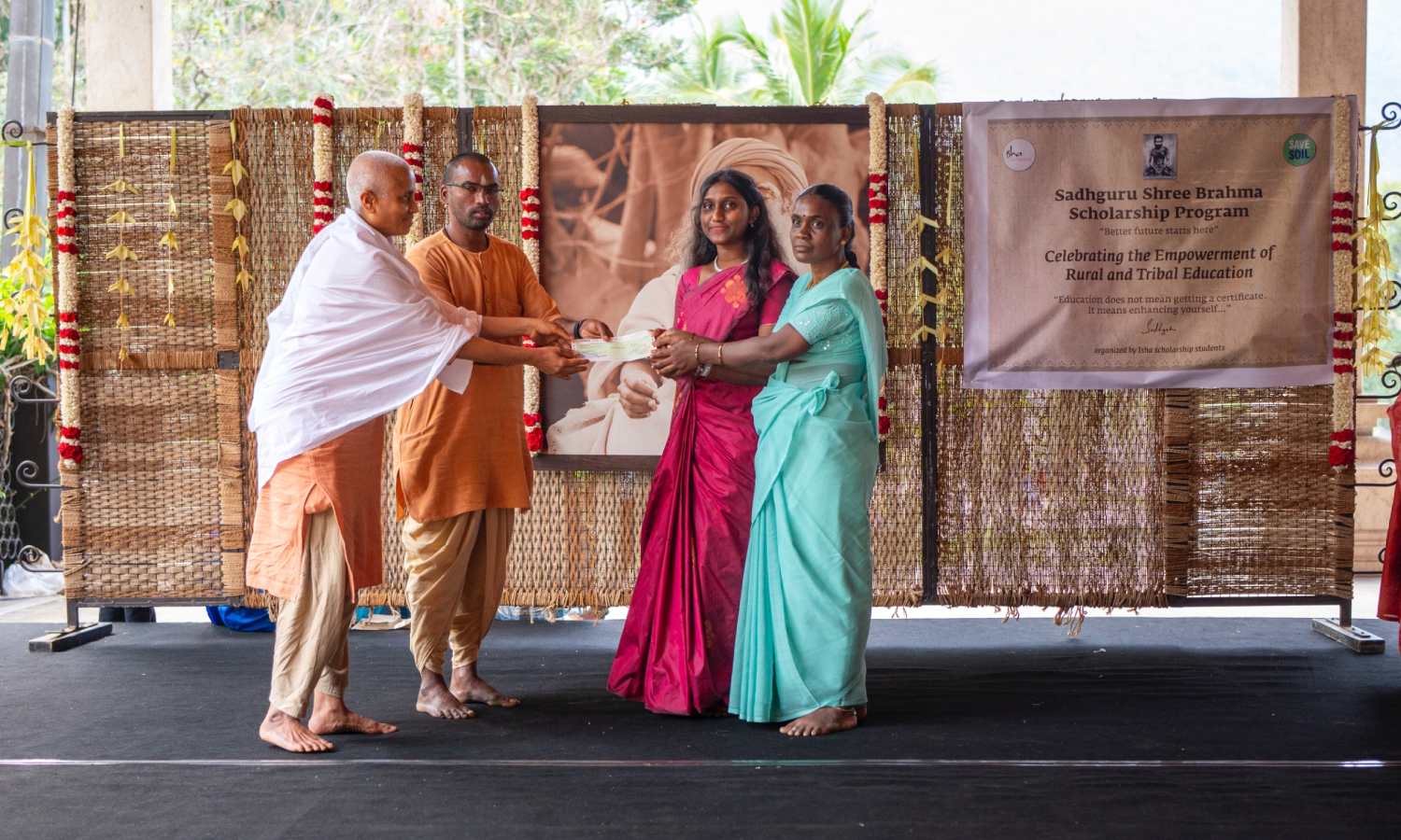 ஈஷா காவேரி கூக்குரல் வழிகாட்டுதலில் தி.மலை மாவட்டத்தில் 'ஒரு கிராமம் ஓர் அரசமரம்' திட்டம்!