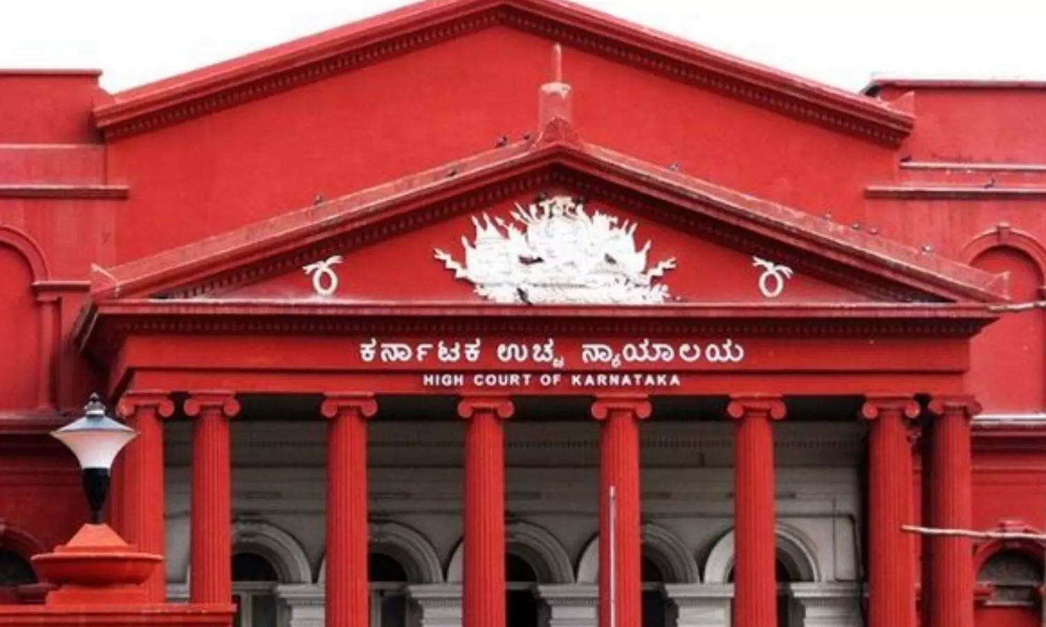 காந்தாரா-சர்ச்சை:-ரன்வீர்-சிங்-மீது-நடவடிக்கை-எடுக்கத்-வேண்டாம்---கர்நாடக-உயர்நீதிமன்றம்