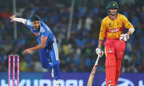 அபிஷேக் சர்மா, பாண்ட்யா அசத்தல்: ஜிம்பாப்வேயை 72 ரன்கள் வித்தியாசத்தில் வென்றது இந்தியா அபிஷேக் சர்மா, பாண்ட்யா அசத்தல்: ஜிம்பாப்வேயை 72 ரன்கள் வித்தியாசத்தில் வென்றது இந்தியா