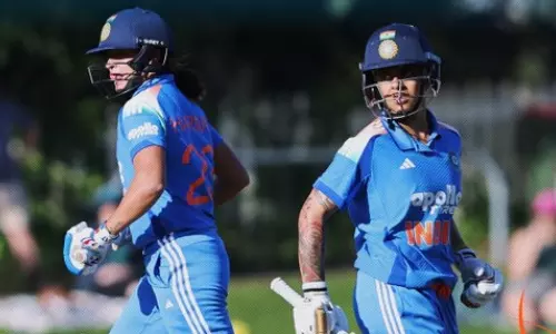 ஆஸ்திரேலியாவுக்கு எதிரான 2-வது ஒருநாள் போட்டி: 251 ரன்கள் குவித்த இந்திய மகளிர் அணி