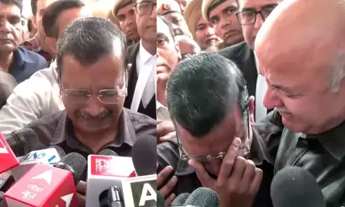 உடைந்து அழுத கெஜ்ரிவால்!.. மதுபான கொள்கை முறைகேடு வழக்கில் விடுவிப்பு - உண்மை வென்றது என உருக்கம்