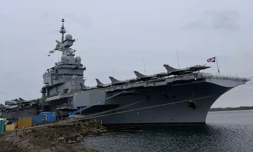 பிரான்ஸ் போர்க்கப்பலை நோக்கி வந்த டிரோன்: ரஷியாவுக்கு சொந்தமானது என சந்தேகம்..!