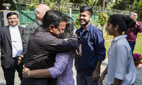 கெஜ்ரிவால் விடுதலையை எதிர்த்து டெல்லி உயர் நீதிமன்றத்தில் சிபிஐ மேல்முறையீடு!