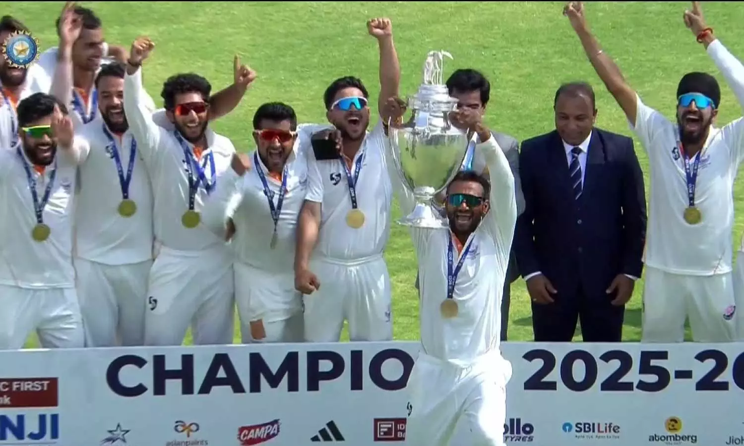 முதன்முறையாக-ரஞ்சி-டிராபியை-வென்று-வரலாற்று-சாதனைப்-படைத்தது-ஜம்மு-காஷ்மீர்-அணி