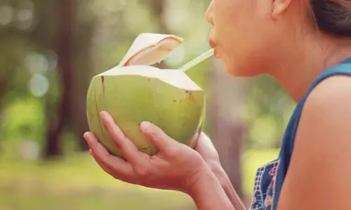 இரவு நேரத்தில் இளநீர் குடிக்கலாமா?