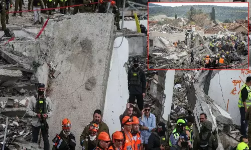 மேற்கு ஜெருசலேமில் 4 குடியிருப்பு கட்டிடங்களை உருக்குலைத்த ஈரான் ஏவுகணை: 9 இஸ்ரேலியர்கள் உயிரிழப்பு