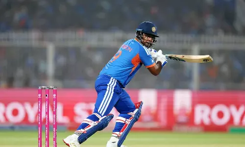 சஞ்சு சாம்சன் ஒன் மேன் ஷோ: வெஸ்ட் இண்டீசை வீழ்த்தி அரையிறுதிக்கு முன்னேறியது இந்தியா..! சஞ்சு சாம்சன் ஒன் மேன் ஷோ: வெஸ்ட் இண்டீசை வீழ்த்தி அரையிறுதிக்கு முன்னேறியது இந்தியா..!