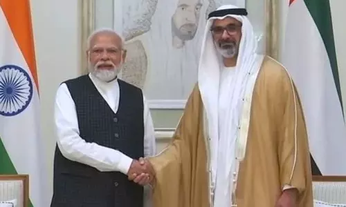 ஐக்கிய அரபு அமீரக அதிபருடன் பிரதமா் மோடி டெலிபோனில் பேச்சு ஐக்கிய அரபு அமீரக அதிபருடன் பிரதமா் மோடி டெலிபோனில் பேச்சு