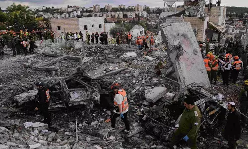 அமெரிக்கா-இஸ்ரேல் கூட்டுத் தாக்குதல்: ஈரானில் இதுவரை 555 பேர் உயிரிழப்பு!