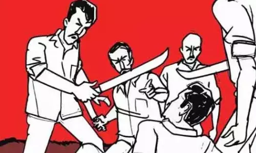 டீக்கடையில் பேசிக் கொண்டிருந்தவர்களுக்கு அரிவாள் வெட்டு.. இருவர் படுகொலை - நெல்லையில் பரபரப்பு