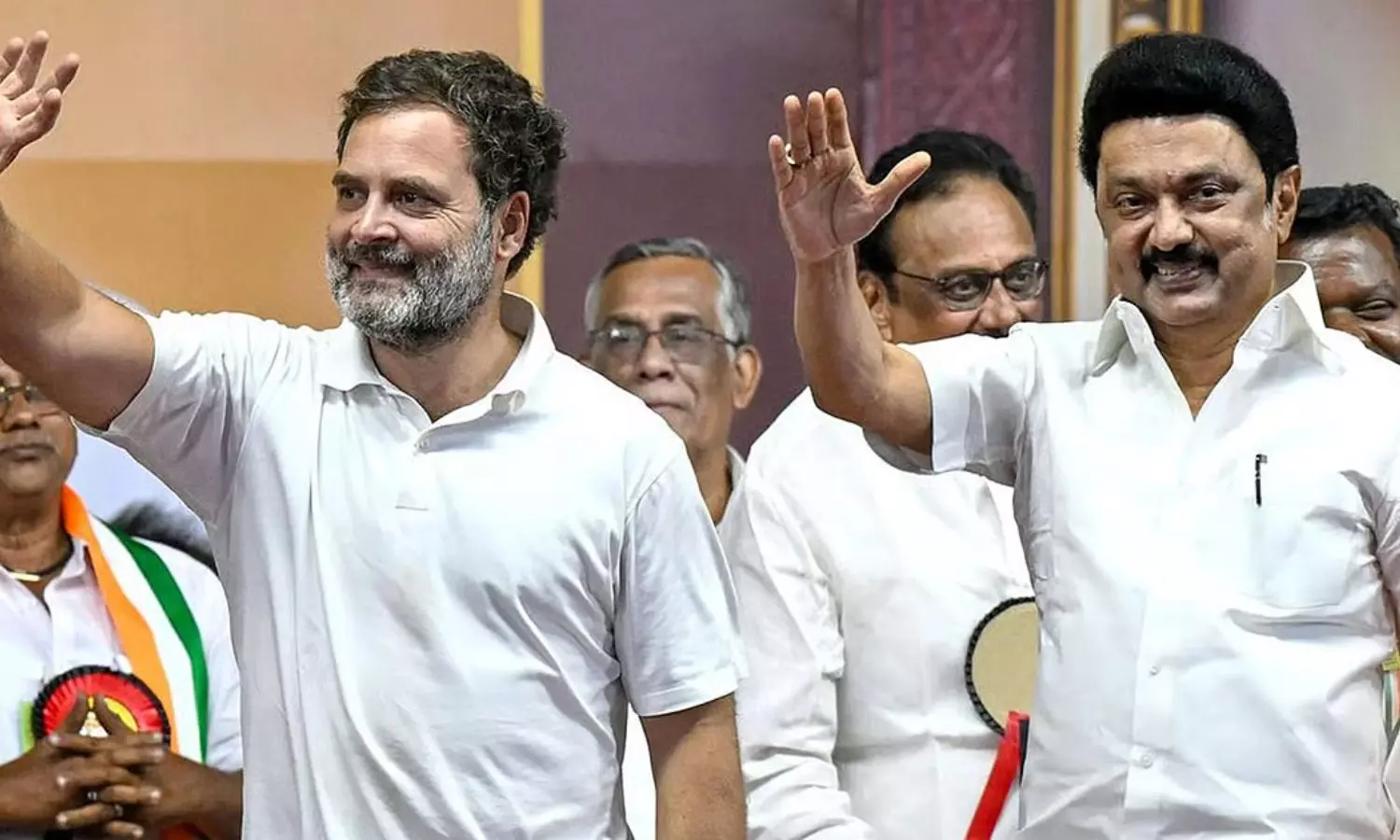 கூட்டணி தொடர வேண்டும் என்ற எண்ணத்தோடுதான் இரண்டு கட்சிகளும் செயல்படுகின்றன - கார்த்தி சிதம்பரம் கூட்டணி தொடர வேண்டும் என்ற எண்ணத்தோடுதான் இரண்டு கட்சிகளும் செயல்படுகின்றன - கார்த்தி சிதம்பரம்