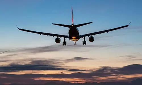 மத்திய கிழக்கில் போர் பதற்றம்: டெல்லியில் 80 சர்வதேச விமானங்கள் ரத்து