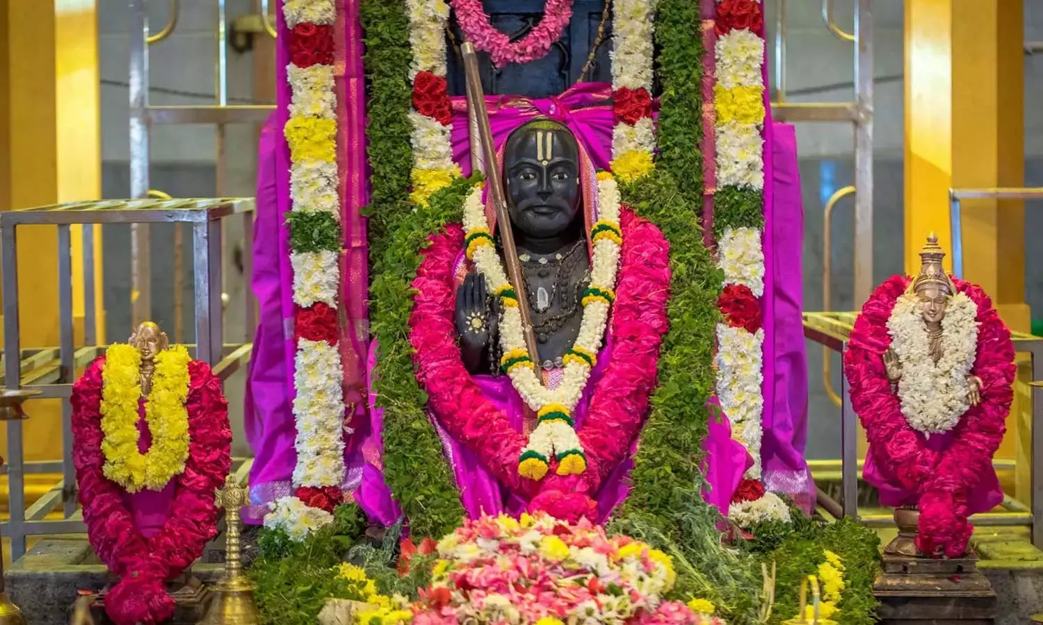Indraya Panchangam மற்றும் முக்கிய நிகழ்வுகள்- 5 மார்ச் 2026: ராகவேந்திர சுவாமிக்கு திருமஞ்சன சேவை