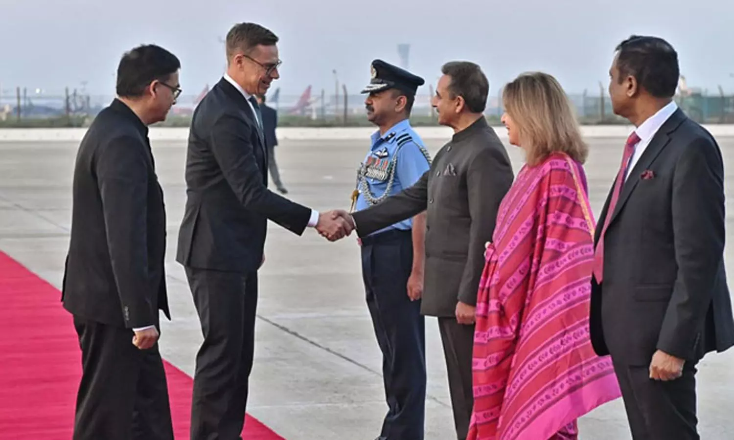 இந்தியா வந்த பின்லாந்து அதிபர்: பிரதமர் மோடியை இன்று சந்திக்கிறார் இந்தியா வந்த பின்லாந்து அதிபர்: பிரதமர் மோடியை இன்று சந்திக்கிறார்