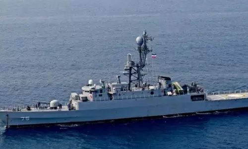 இந்தியப் பெருங்கடலில் ஈரான் போர்க்கப்பலை தாக்கி அழித்த அமெரிக்கா...100க்கும் மேற்பட்டோர் உயிரிழப்பு!