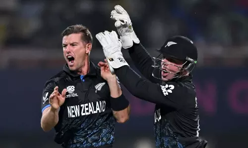 டி20 உலகக் கோப்பை அரையிறுதி; தென்ஆப்பிரிக்கா பவர் பிளேயில் 48/2 #T20 World Cup Semi Final