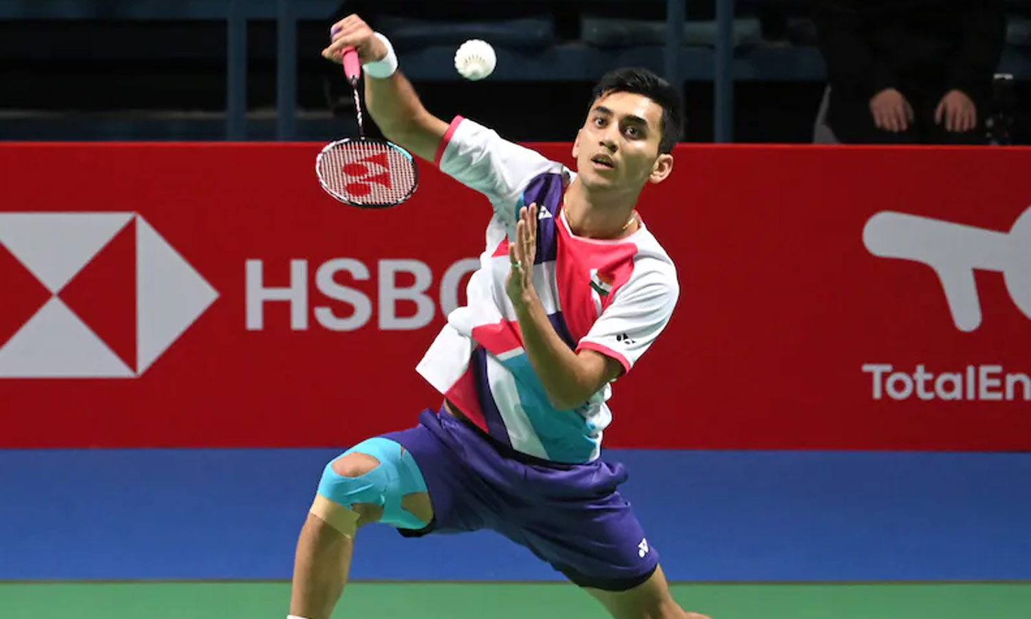 ஆல் இங்கிலாந்து ஓபன் பேட்மிண்டன்: காலிறுதிக்கு முன்னேறினார் லக்ஷயா சென்