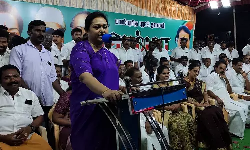 #DMDK துண்டு போட்டு அரசியல் நடத்தும் ஒரே தலைவி பிரேமலதா மட்டும் தான்- நடிகை விந்தியா பரபரப்பு பேச்சு