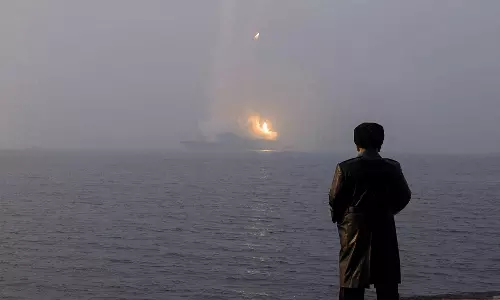 #NorthKorea கொம்பன் இறங்குறான்! ஏவுகணை டெஸ்டிங்கில் வட கொரிய அதிபர் கிம் ஜாங் உன்