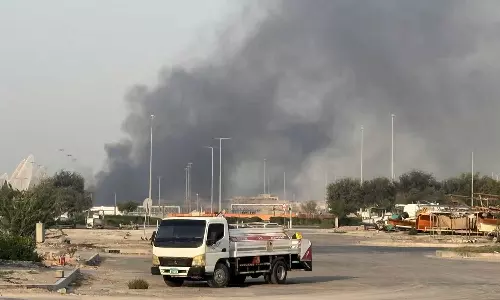 UAE Iran Attack | ஏவுகணை, டிரோன்கள் மூலம் தாக்கப்படலாம்: துபாய் மக்களுக்கு செல்போன் மூலம் SOS எச்சரிக்கை..!