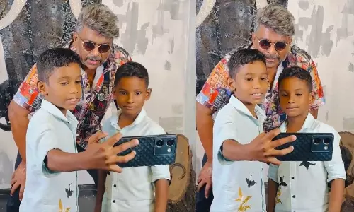 #Dubai போக வழி சொல்லுங்க... நடிகர் பார்த்திபன் வெளியிட்ட  க்யூட் வீடியோ!