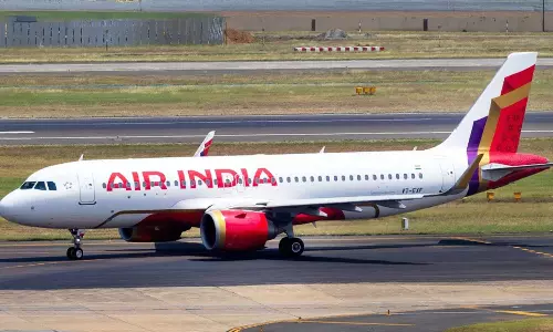 ஈரான்-அமெரிக்கா போர் எதிரொலி: ஏர் இந்தியா விமான கட்டணம் அதிரடி உயர்வு #AirIndia