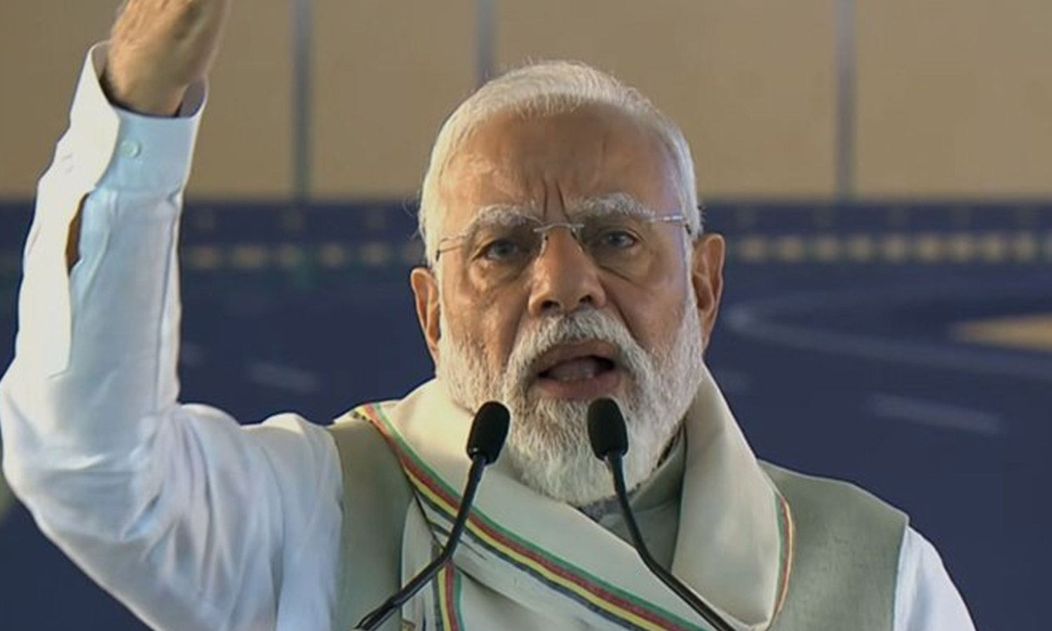 PM Modi| போர் சூழலை வைத்து மக்களிடம் காங்கிரஸ் பீதியை ஏற்படுத்துகிறது- அசாமில் பிரதமர் மோடி பேச்சு