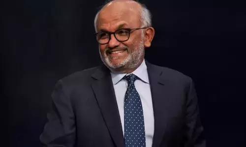 Adobe | அடோப் நிறுவனத்தின் சி.இ.ஓ. ராஜினாமா