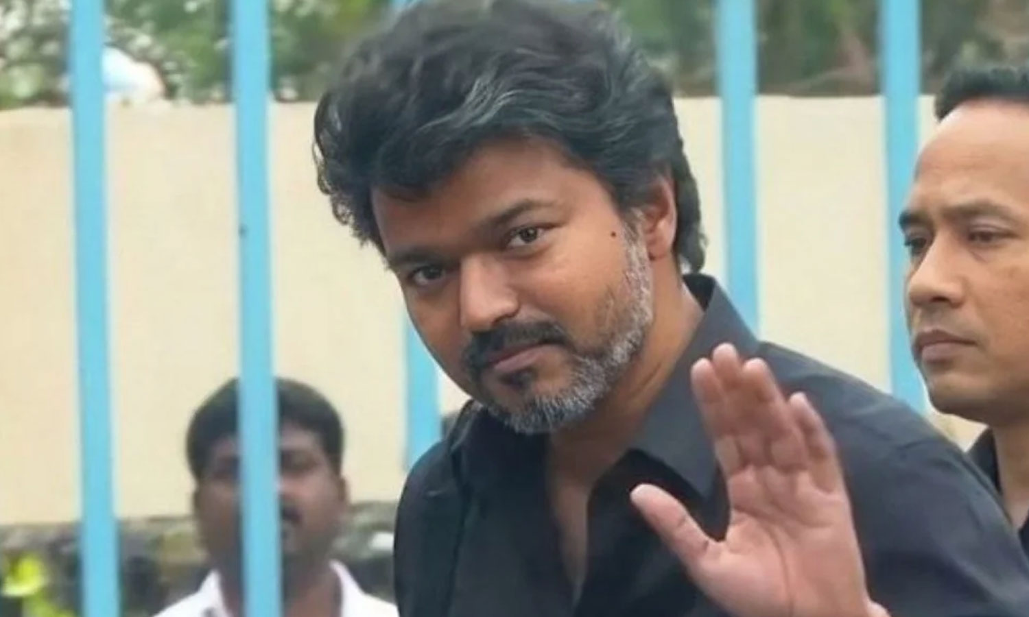 Karur Stampede Case| டெல்லி சி.பி.ஐ. அலுவலகத்தில் ஆஜரான விஜயிடம் அதிகாரிகள் அடுக்கடுக்கான கேள்வி