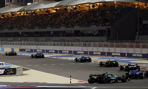 போர் பதற்றம் எதிரொலி: பஹ்ரைன்- சவுதி அரேபியாவில் பார்முலா-1 கார் பந்தயம் ரத்து